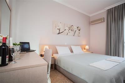 HOTEL ΜΥΚΗΝΑΙ 	
