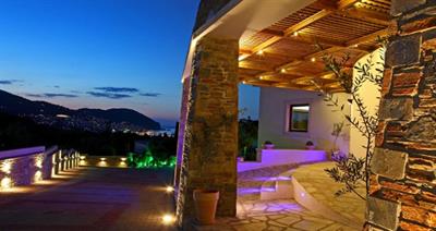 SKOPELOS HOLIDAYS HOTEL & SPA